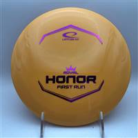 Latitude 64 Royal Grand Honor 175.0g - First Run Stamp